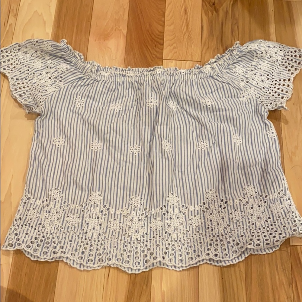 cute off the shoulder shirt!